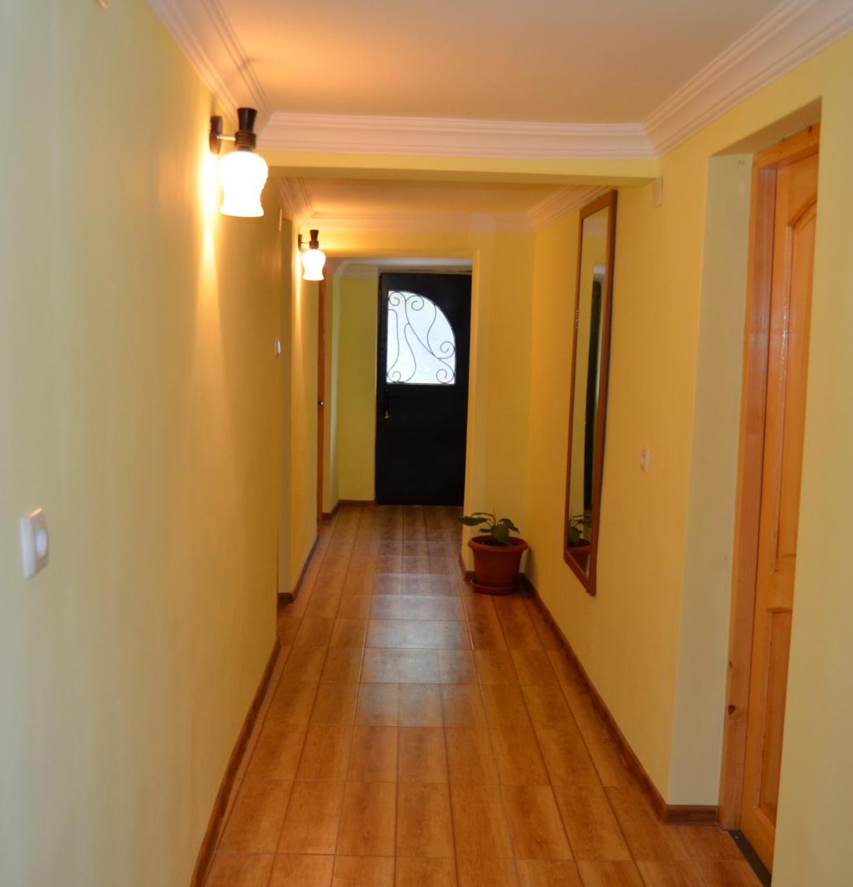 Nunu'S Guesthouse チャルトゥボ エクステリア 写真